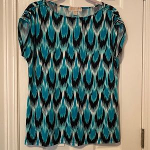 Michael kors large top. Excellent condition.